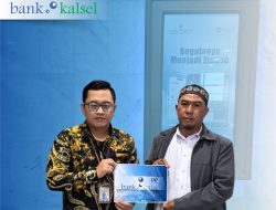 Bank Kalsel Salurkan Santunan untuk 15 Ustadz-ustadzah TPQ Cahaya Muda Islam, Dukung Pendidikan Qur’ani di Banjarmasin