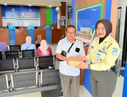 Sambut Maulid Nabi, Bank Kalsel Paringin Tebar 200 Nasi Kotak untuk Nasabah dan Warga