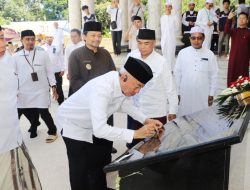 Gubernur dan Wagub Kalsel Resmikan Dua Masjid Besar di Tanah Laut, Ajak Masyarakat Makmurkan Rumah Ibadah