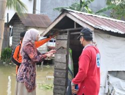 Gerakan Bebas ODF, Warga Pekapuran Laut Bongkar Jamban Sungai