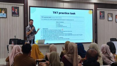 Hadirkan Native Speaker Asal Australia, Dinas Pendidikan HST Lakukan Pengimbasan Program Sekolah Berbahasa Inggris