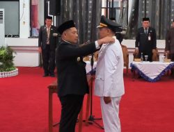 Bupati Hulu Sungai Tengah (HST), Samsul Rizal melantik sebanyak 41 pejabat administrator dan pejabat pengawas di lingkungan pemerintah setempat.