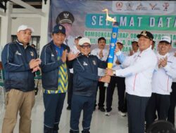 Batola Lepas Obor Porprov XII Kalsel dengan Kobaran Semangat Juang Atlet