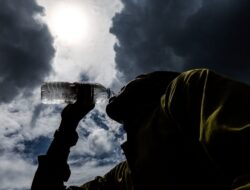 Banjarmasin “Dikepung” Cuaca Panas, Plt. Kadinkes M. Ramadhan Bagikan 7 Tip Lindungi Diri