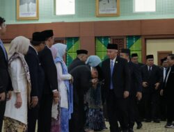 Gubernur H. Muhidin Lantik 11 Pejabat Eselon II : Tegaskan Semangat Pelayanan dan Kerja Nyata untuk Rakyat