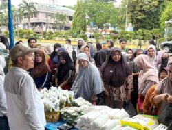 Rayakan Hari Pangan Sedunia, Pemkab Kotabaru Gelar Gerakan Pangan Murah, Warga Serbu Stand Minyak dan Beras