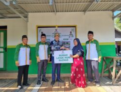 Bupati Pulang Pisau Serahkan Rumah Bantuan Program RLHB : Wujud Nyata Kepedulian untuk Warga Kurang Mampu