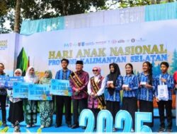 Gubernur Kalsel, H. Muhidin Ajak Anak Pedalaman Untuk Gemar Makan Ikan
