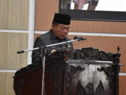 Bupati M Wiyatno Sampaikan Nota Keuangan RAPBD 2026 dalam Rapat Paripurna DPRD Kapuas