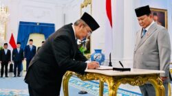 Presiden Prabowo Lantik Komisi Reformasi Polri, Ada Nama Mahfud MD