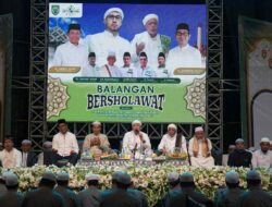 Ribuan Warga Hadiri Balangan Berselawat, Bupati Tekankan Pentingnya Akhlak dalam Pembangunan