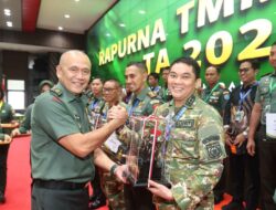 Kolaborasi Berbuah Prestasi : Bupati Tanah Bumbu Raih Penghargaan KSAD, Dandim 1022 Sabet Juara Nasional TMMD