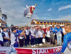 Ribuan Peserta Meriahkan Jalan Sehat & Senam Anak Indonesia Hebat HUT ke-80 PGRI di Kotabaru