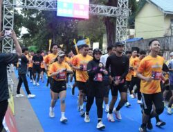 Ratusan Pelari Berbagai Daerah di Kalsel Meriahkan Menyala Run HST 2025