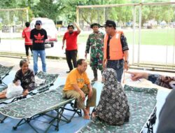 Pastikan Layanan Dasar Terpenuhi, Bupati HSS Kunjungi Dapur Umum di Kandangan