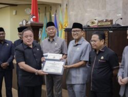 ‎Tujuh Anggota DPRD Kalsel Raih BK Award 2025