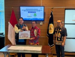 ‎Pemkab Kapuas Salurkan Donasi Peduli Bencana untuk Aceh dan Sumatera