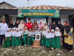 Rosehan NB Serahkan Bantuan Sarana Pembelajaran ke TK NU Abdurrahman