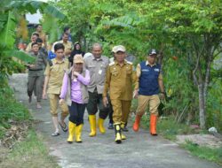 Banjir Daha Barat, Wabup HSS Pastikan Bantuan dan Layanan Kesehatan