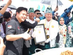 Ribuan Warga Padati Puncak Hari Jadi ke-66 Barito Kuala, Masak Habang 100 Ribu Porsi Catat Rekor MURI