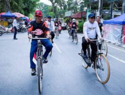 Silaturahmi Tanpa Sekat, Wakil Bupati HSS dan HST Gowes Ontel Bersama Komunitas
