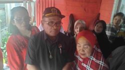 Saut Nathan Samosir Turun Tangan Lakukan Renovasi, Bantu Rumah Warga yang Sering Banjir