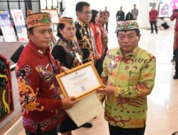 Bupati Kapuas Buka Bimtek PPID Perangkat Daerah dan Desa ‎