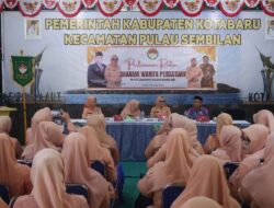 Ketua DWP Kotabaru Kunjungi Pulau Sembilan, Perkuat Soliditas dan Serahkan Santunan untuk Anak Yatim