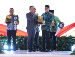 Tanah Bumbu Raih Sertifikat Menuju Kabupaten Bersih 2025