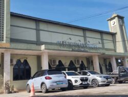 Gotong Royong Sambut Bulan Suci, Masjid Imam Syafi’i Banjarmasin Gelar Aksi Bersih-Bersih