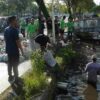 Yamin Pimpin Aksi Bersih Sungai di Jalan Ahmad Yani, Soroti Limbah Proyek