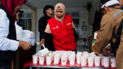 Puluhan Ribu Paket Buka Puasa Dibagikan di Berbagai Daerah