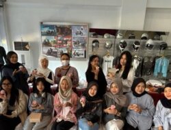 Honda 2 Naga Gelar Cup Cake Decoration, Konsumen Antusias