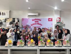 Seru & Kreatif! Delima Motor Sutoyo Ajak Konsumen Bikin Gantungan Kunci Cermin di Showroom