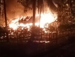 Rumah Warga Suryatama Halong Hangus Dilalap Api