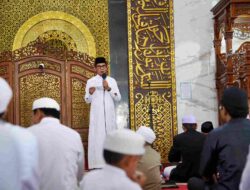 Salat Id di Masjid Al-Akbar, Wabup Balangan Ajak Warga Balangan Jaga Nilai Ramadan
