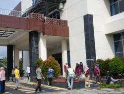 Bangun Budaya Kerja Bersih, Sekwan Pimpin Aksi Bersih Lingkungan Kantor