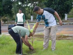 Program Jumat Bersih, Sekretariat DPRD Batola Dorong Lingkungan Kerja Lebih Asri