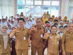 Tingkatkan Literasi, Pemkab HST Jemput-Antar Pelajar SD Tur ke Perpustakaan Daerah