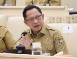 Mendagri Terbitkan SE, ASN Pemda WFH Setiap Jumat Mulai 1 April 2026