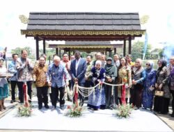 Dermaga Pasar Terapung TMII Diresmikan, Budaya Sungai Kalsel Tampil di Tingkat