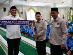Bupati Tanah Laut Lepas 411 Jemaah Haji 2026, Diberangkatkan dalam Dua Kloter