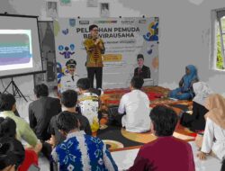 Merekonstruksi Akar Kesuksesan: Pemuda Karang Intan Dibekali Fondasi Wirausaha Tangguh Bersama Ali Syahbana