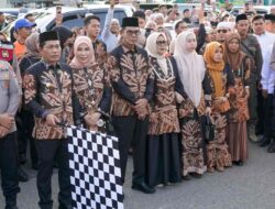 Bupati Balangan Lepas 215 Calon Jemaah Haji Menuju Tanah Suci