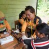 Jemput Bola ke Pelosok, Warga Ambata Dapat Layanan Kesehatan dan Adminduk Gratis