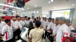 Honda Trio Motor Kenalkan EM1 e : ke Siswa SMK
