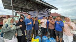 Gubernur Bantu Bibit & Pakan Haruan Untuk Pokdakan Mandiri Bersama