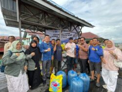 Gubernur Bantu Bibit & Pakan Haruan Untuk Pokdakan Mandiri Bersama