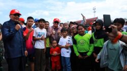 Atraksi Jupiter Aerobatic Team Pukau Warga Kalsel, Gubernur Muhidin Beri Apresiasi