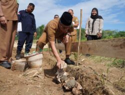 Peletakan Batu Pertama Langgar At-Taqwa, Pemkab Balangan Gelontorkan Hibah Rp250 Juta